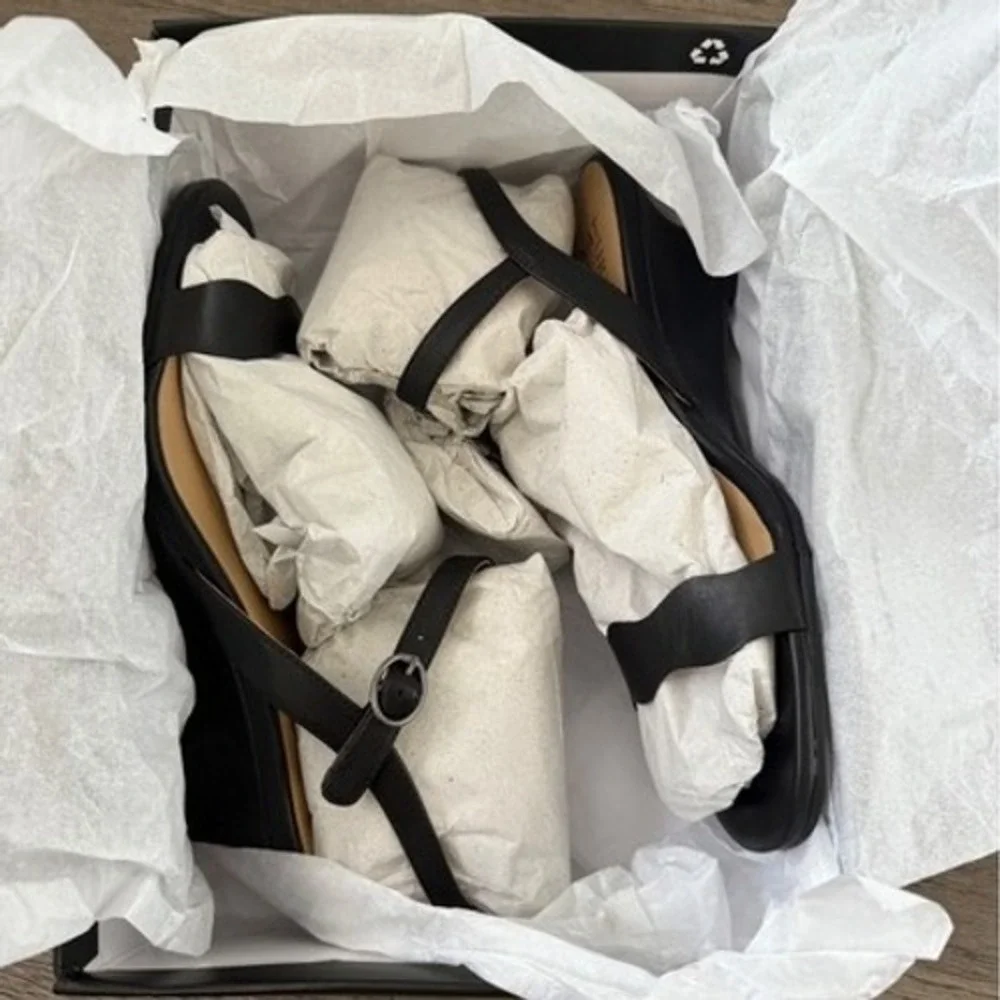 Naturalizer Black Wedge Sandals